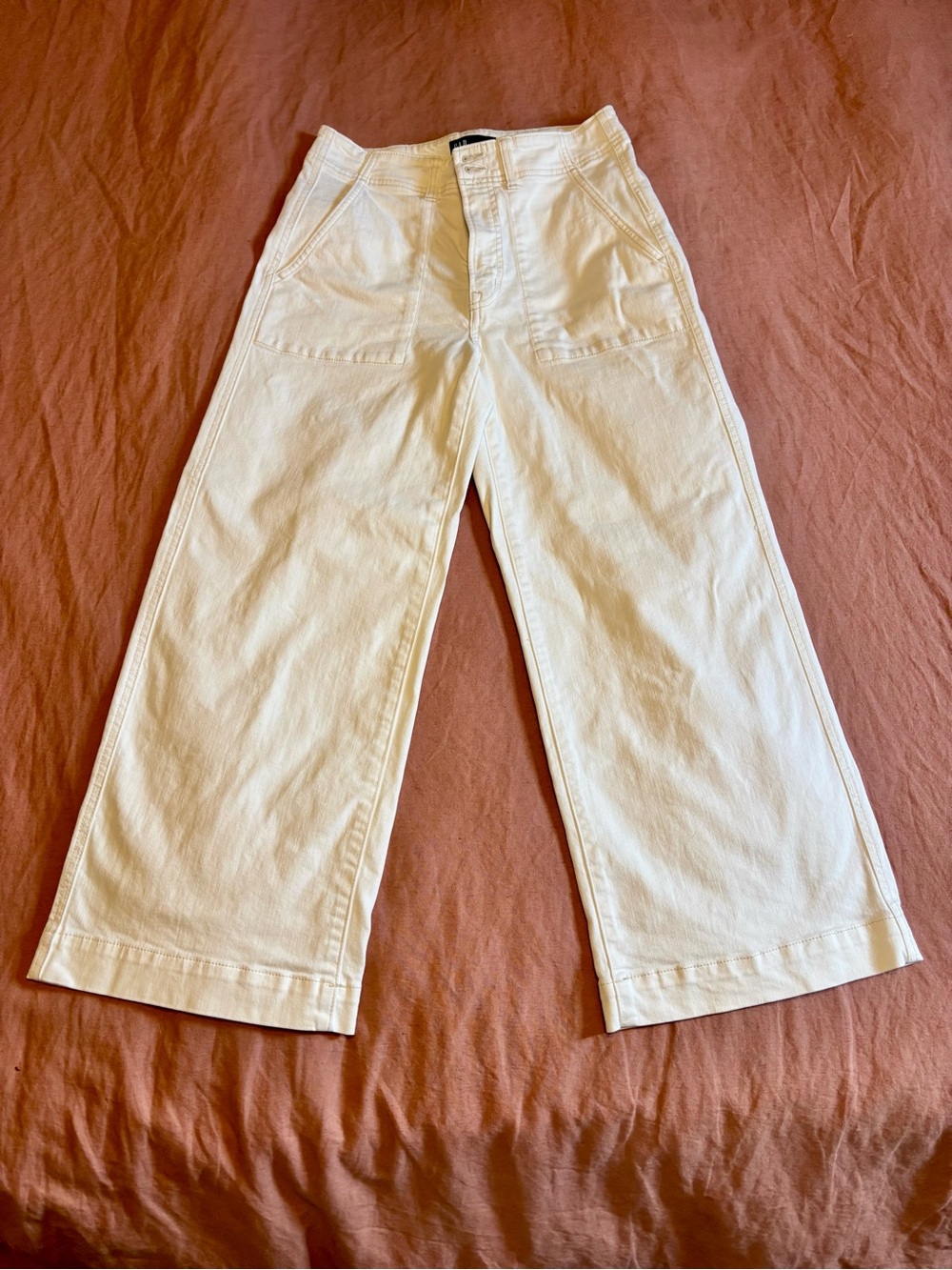 GAP Cream High Rise Wide Leg Cropped Jeans
